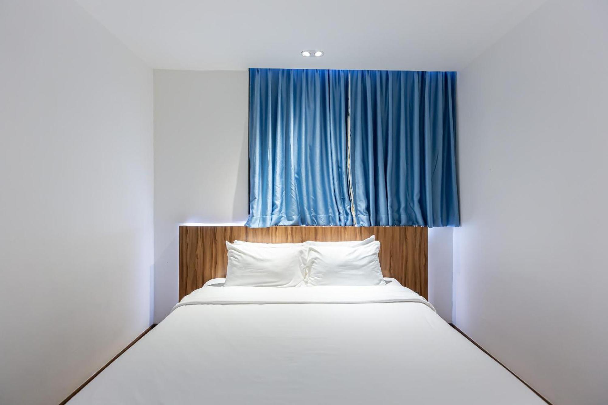 Hotel Uno Express à Bangkok Extérieur photo